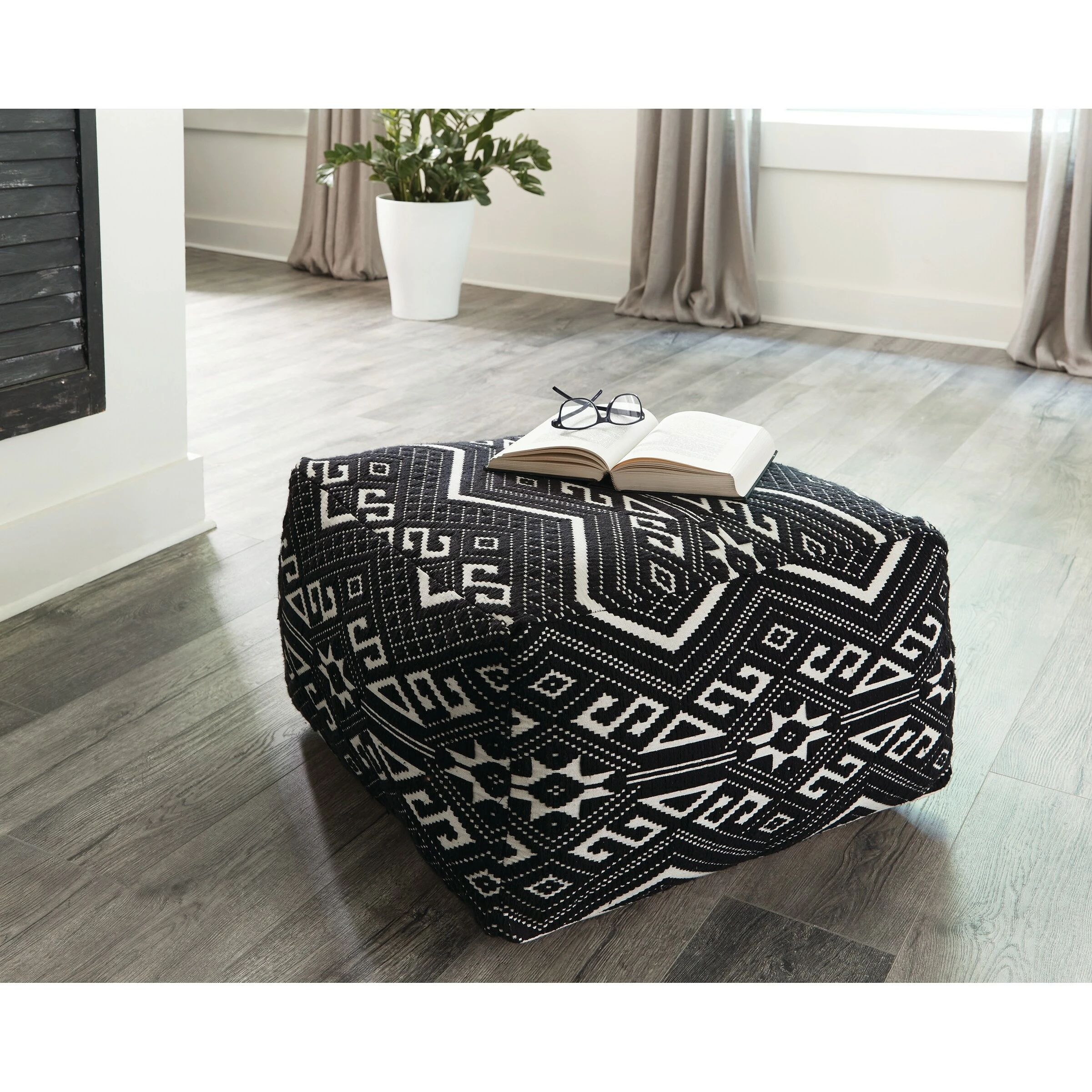 Hot Sale โ Coaster Black And White Square Accent Stool ๐งจ 2 Hot Sale โ Coaster Black And White Square Accent Stool ๐งจ - Image 2